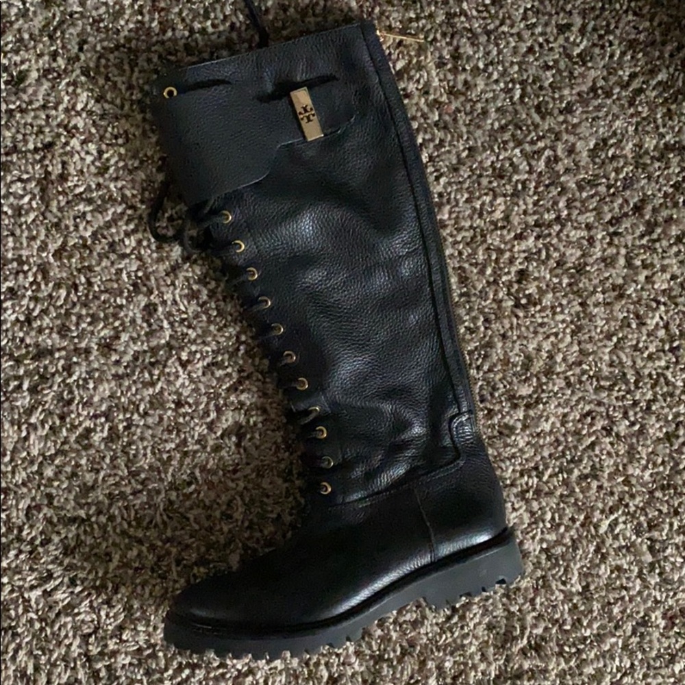 TORY BURCH logo leather black riding boot 6.5 zip